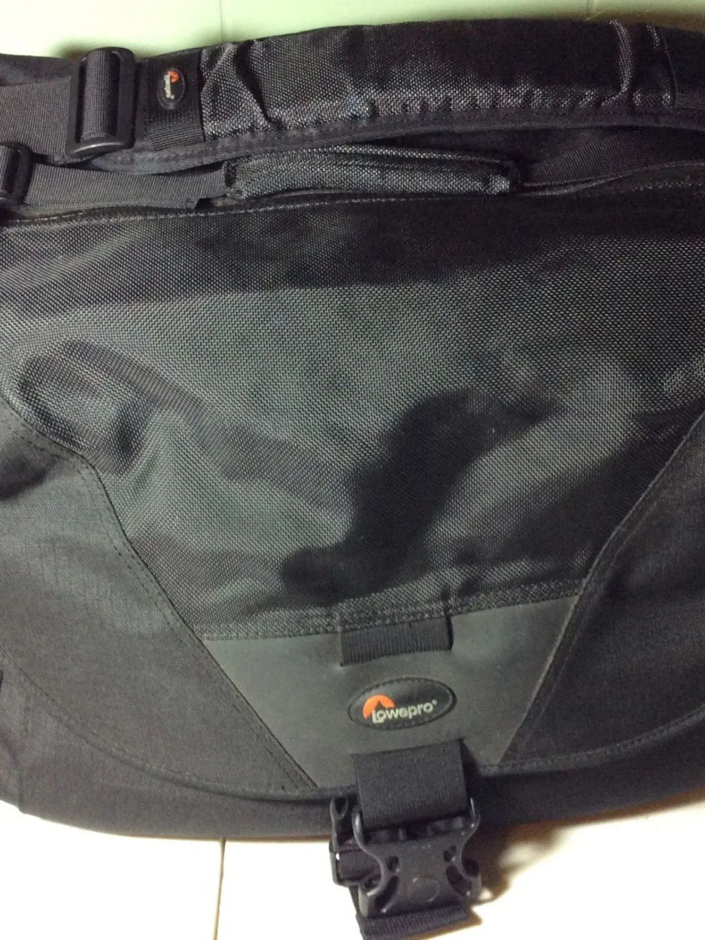Lowepro Stealth Reporter 650 AW Camera Bag